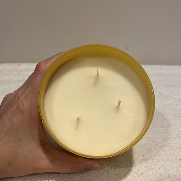 White Barn Sugared Lemon Zest Candle - Yellow - Picture 3 of 3